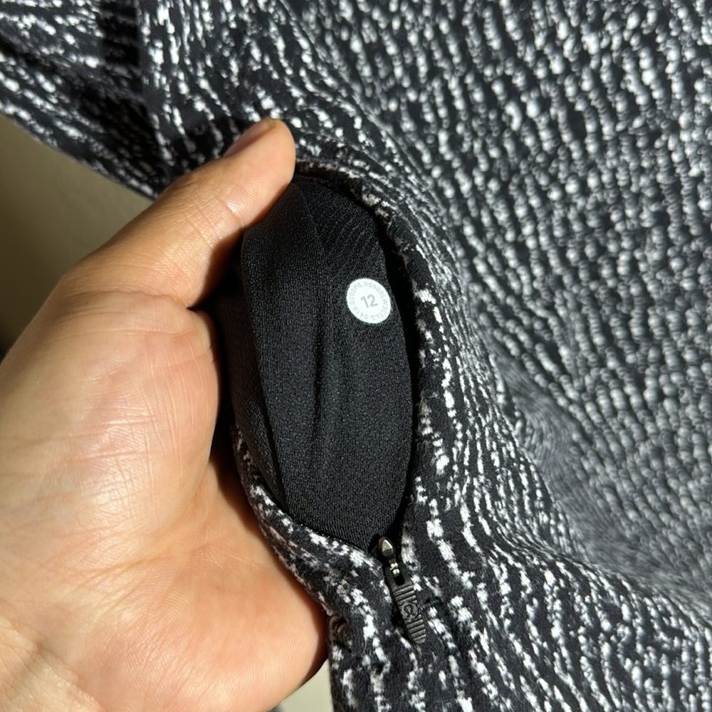 Lululemon Runderful Long Sleeve - Picture 4 of 7